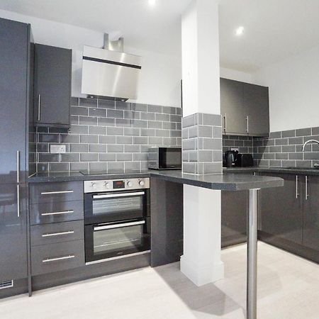 Premium Apartments Thatcham Broadway Экстерьер фото